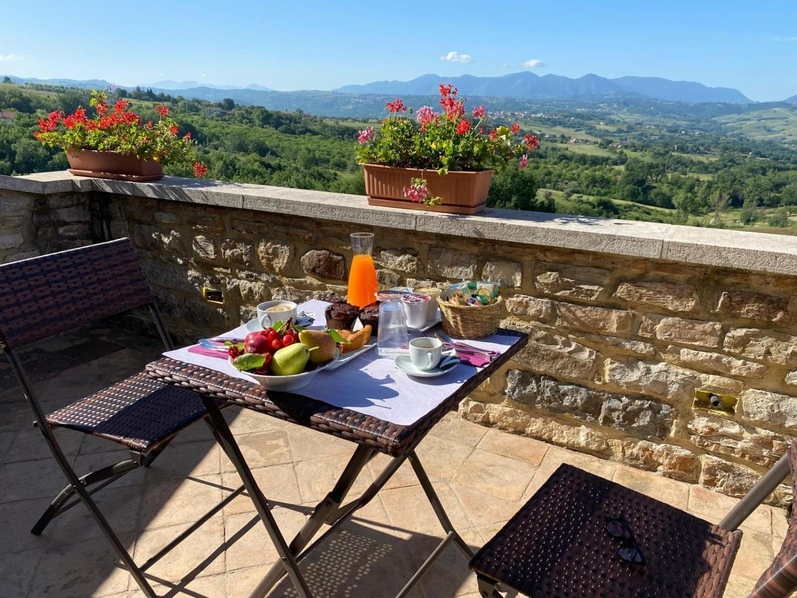 Agriturismo Torre Gialluise Gesualdo Ngoại thất bức ảnh